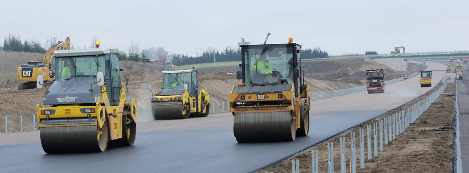 Obecnie koszt budowy 1 km autostrady i drogi ekspresowej wynosi ponad 36,25 mln zł brutto