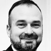 Prof. dr hab. Maciej Gutowski