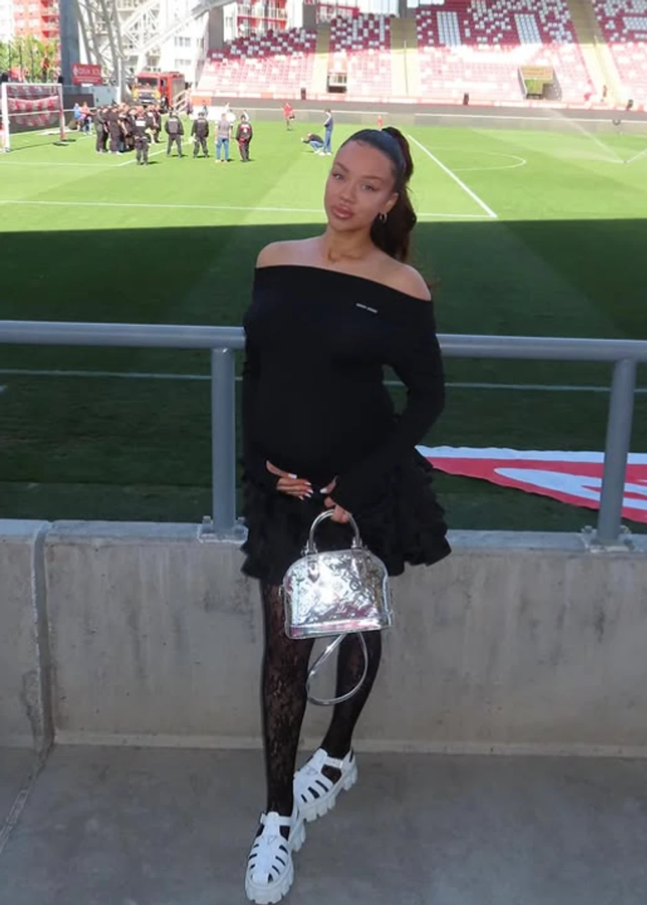 Tara Stojanović ovako izgleda pred porođaj