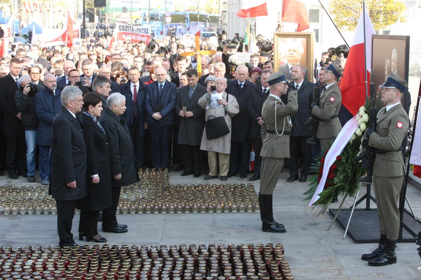 Takiej obstawy rocznica katastrofy jeszcze nie miała! Zapłacili krocie