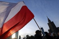 Polska flaga Polski w Warszawie PKiN