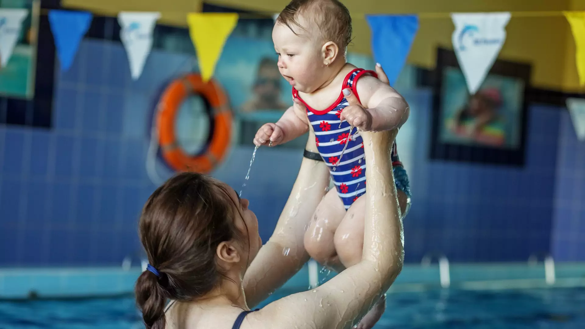 Poszła z niemowlęciem na basen. "Zostałam upokorzona przez ratownika"