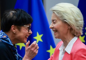 Marta Kos i Ursula fon der Lajen