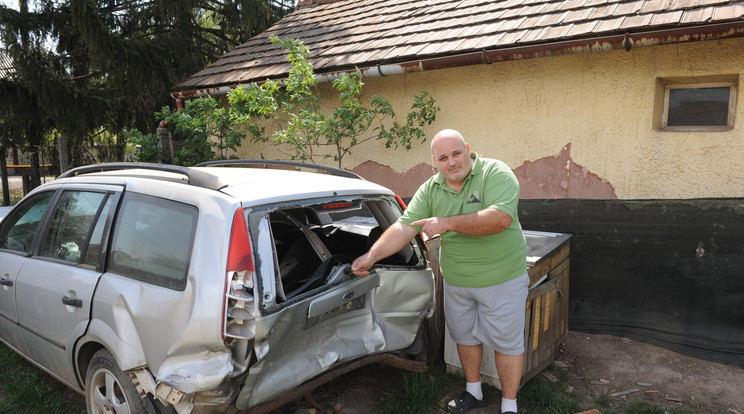Török Bálint autója roncsként álldogál a baleset óta / Fotó: Virág Márton