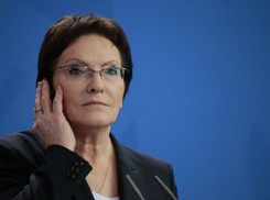 Poprawił się społeczny odbiór premier Ewy Kopacz. SONDAŻ CBOS