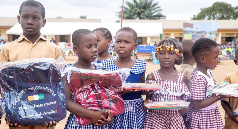 Rentrée scolaire 2024: Plus de 4 millions de kits scolaires distribués gratuitement/Gouv.ci