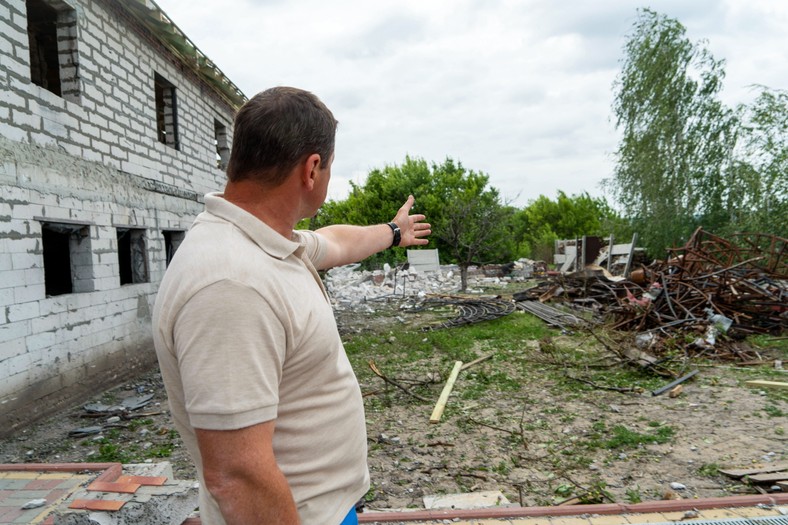 11.06.2023. Zniszczenia po rosyjskim ataku we wsi Tsyrkuny w obwodzie charkowskim