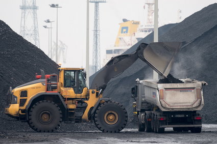 Setki samorządów będą sprzedawać węgiel? "Trwają rozmowy"