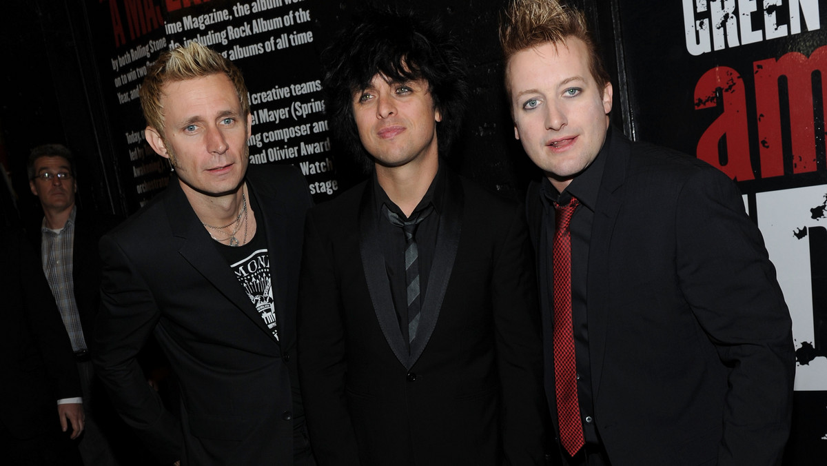 Zespół Green Day zaskoczył swoich fanów, grając zupełnie nowy materiał podczas koncertu w mieście Costa Mesa w stanie Kalifornia.