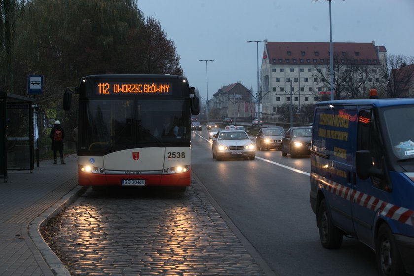 Buspasem na Podwalu Przedmiejskim mogą już legalnie jeździć motocykle i motorowery