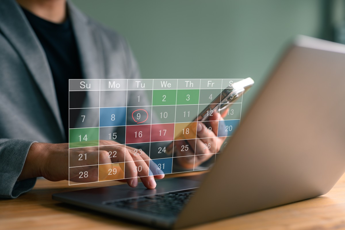 Time,Management,,Scheduling,Concept,,Calendar,On,Virtual,Screen,Interface,,And