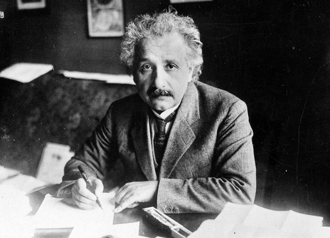 Albert Ajnštajn
