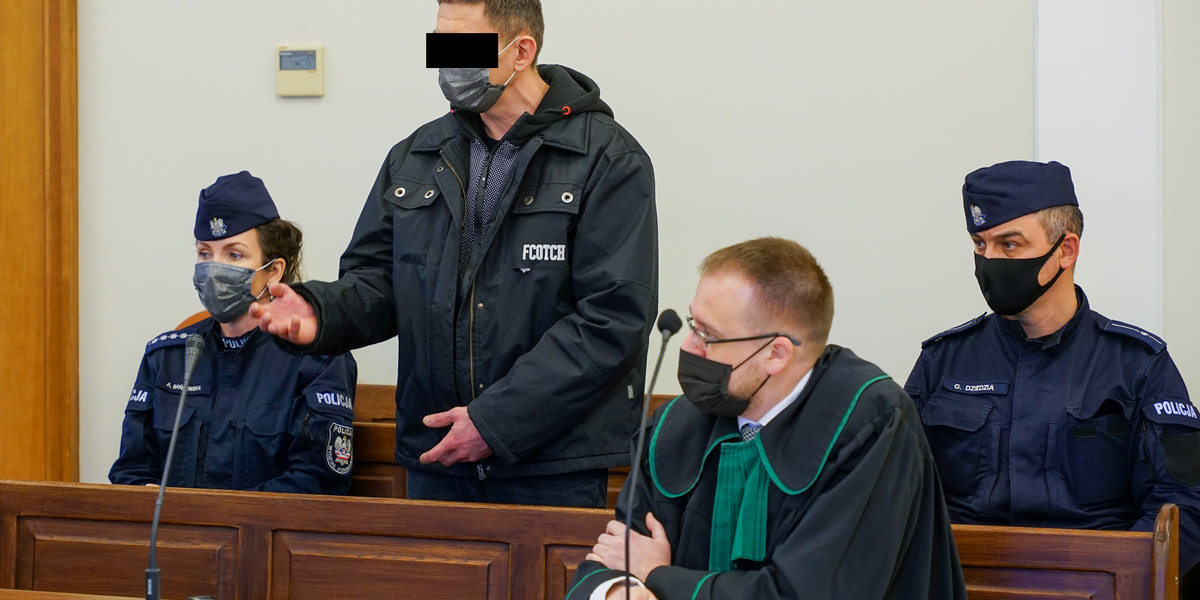 Łukasz R. (39 l.) dotkliwie pobił swoją partnerkę, a przez kolejne dni nie wezwał do niej żadnej pomocy.