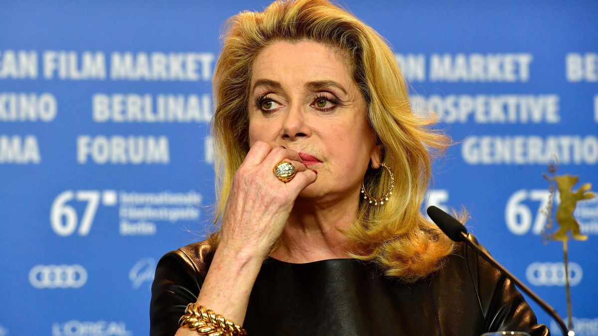 Catherine Deneuve wywołała burzę we Francji. 