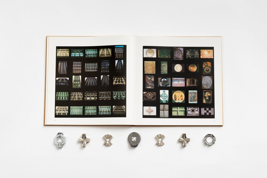 Mandala i krst, Instalacija, 2015-2023