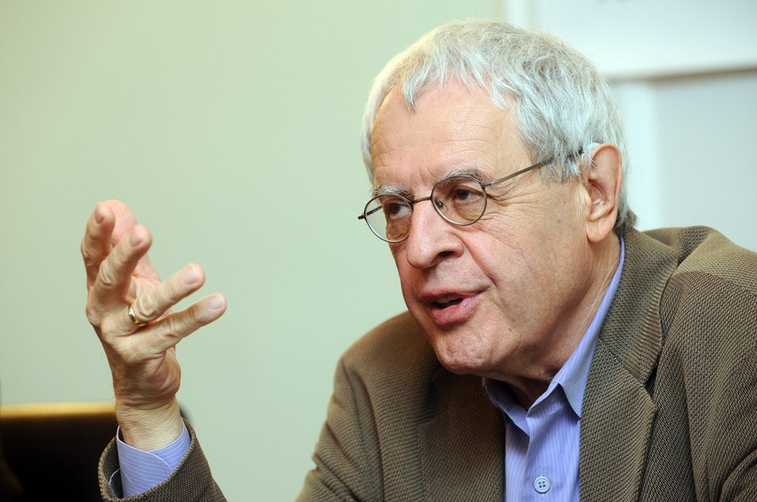 Čarls Simić: U mnogim delovima Amerike poezija je jedina zabava