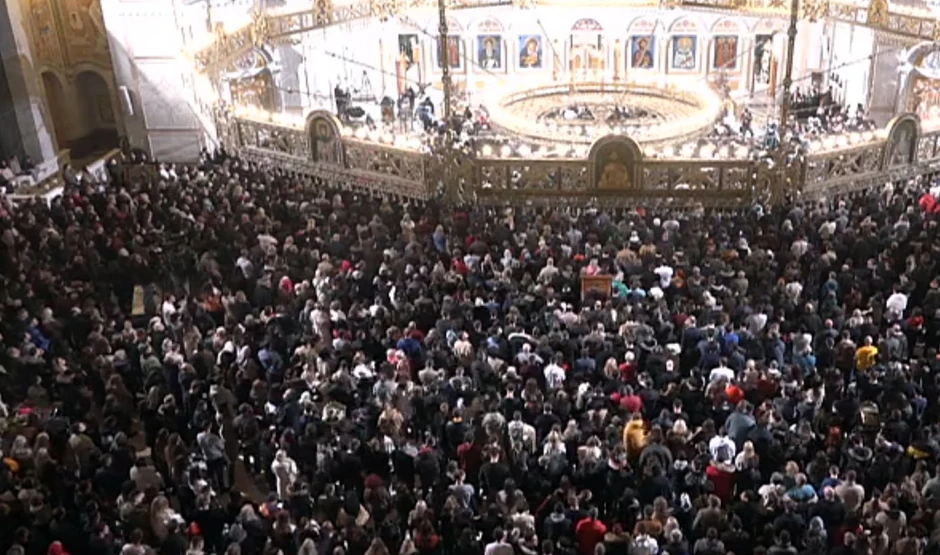 Vernici na božićnoj liturgiji u Hramu Svetog Save