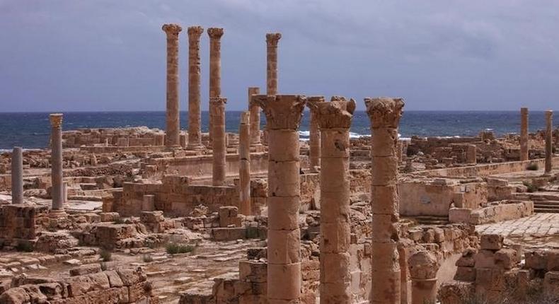 Old Roman ruins stand in the ancient archeaological site of Sabratha on Libya's Mediterreanean coast, June 1, 2013. REUTERS/Ismail Zitouny