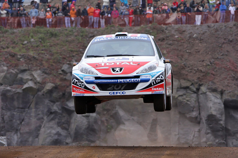 IRC – SATA Rally Acores: Kris Meeke i Peugeot 207 S2000 (fotogaleria)