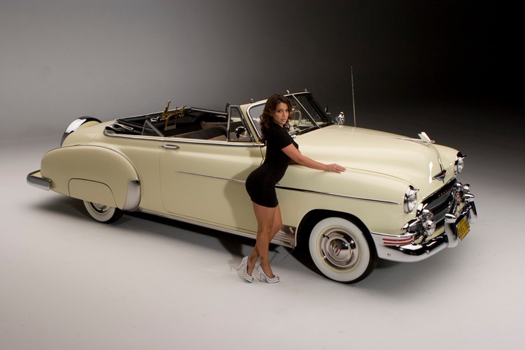 Kubanka Vida Guerra w sesji dla magazynu Low Rider