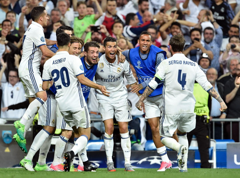 Real Madrid's Cristiano Ronaldo shoots at goal