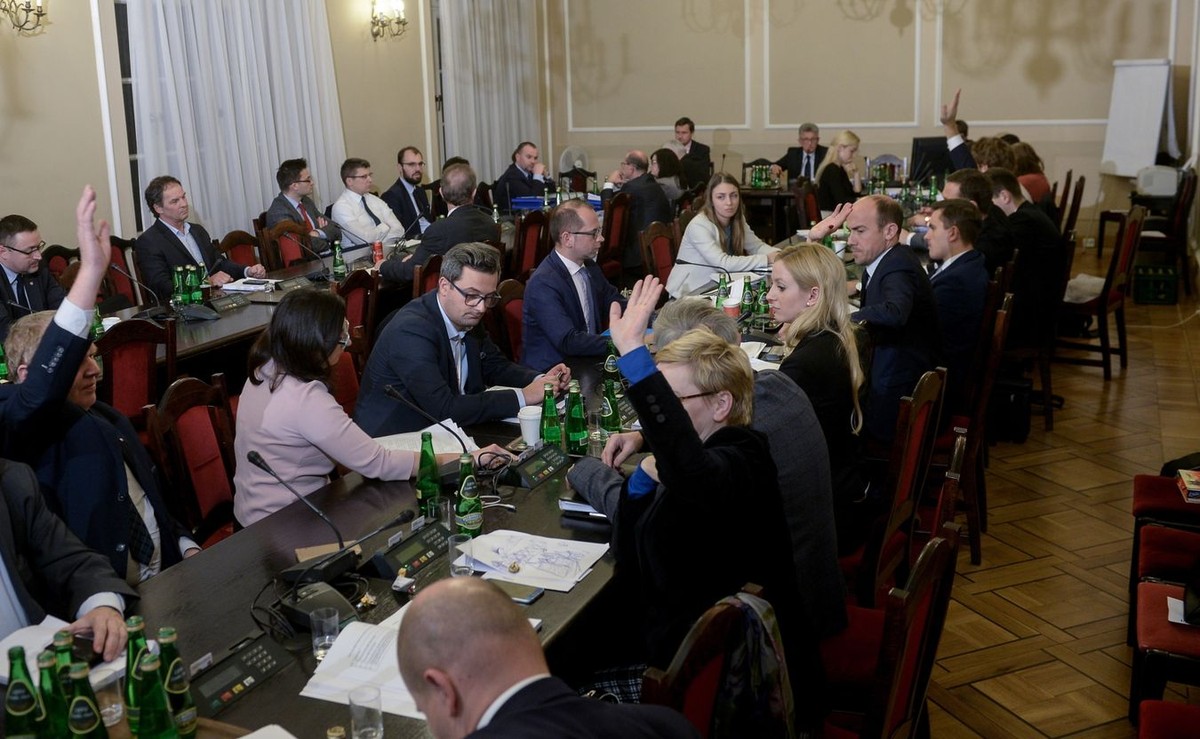 PiS przeforsował swoją wizję zmian w sądownictwie