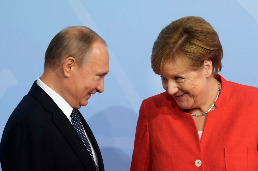 Vladimir Putin i Angela Merkel 2017. godine