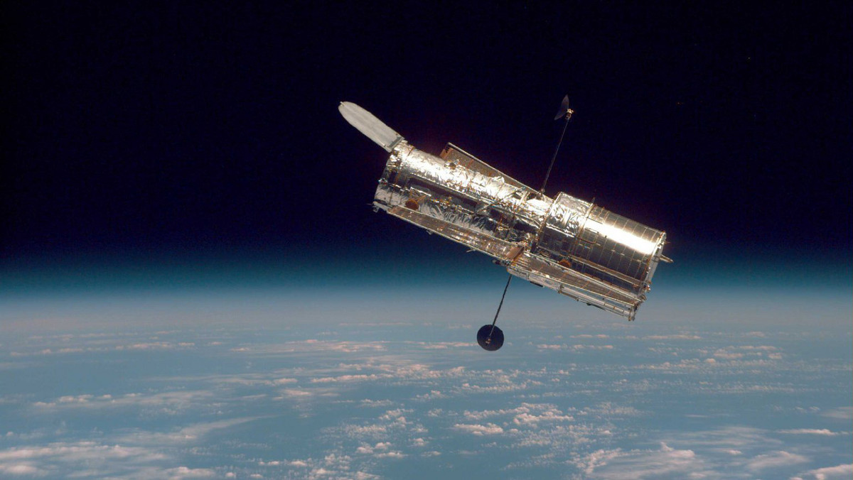 Miliarderzy chcą ratować Hubble’a. Bez ich pomocy spadnie na Ziemię