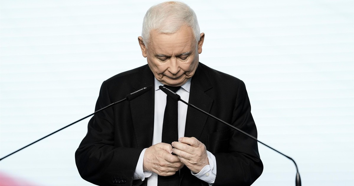 Kaczyński pokazał swój telefon. Zrobiliśmy wielkie oczy. To klasyk