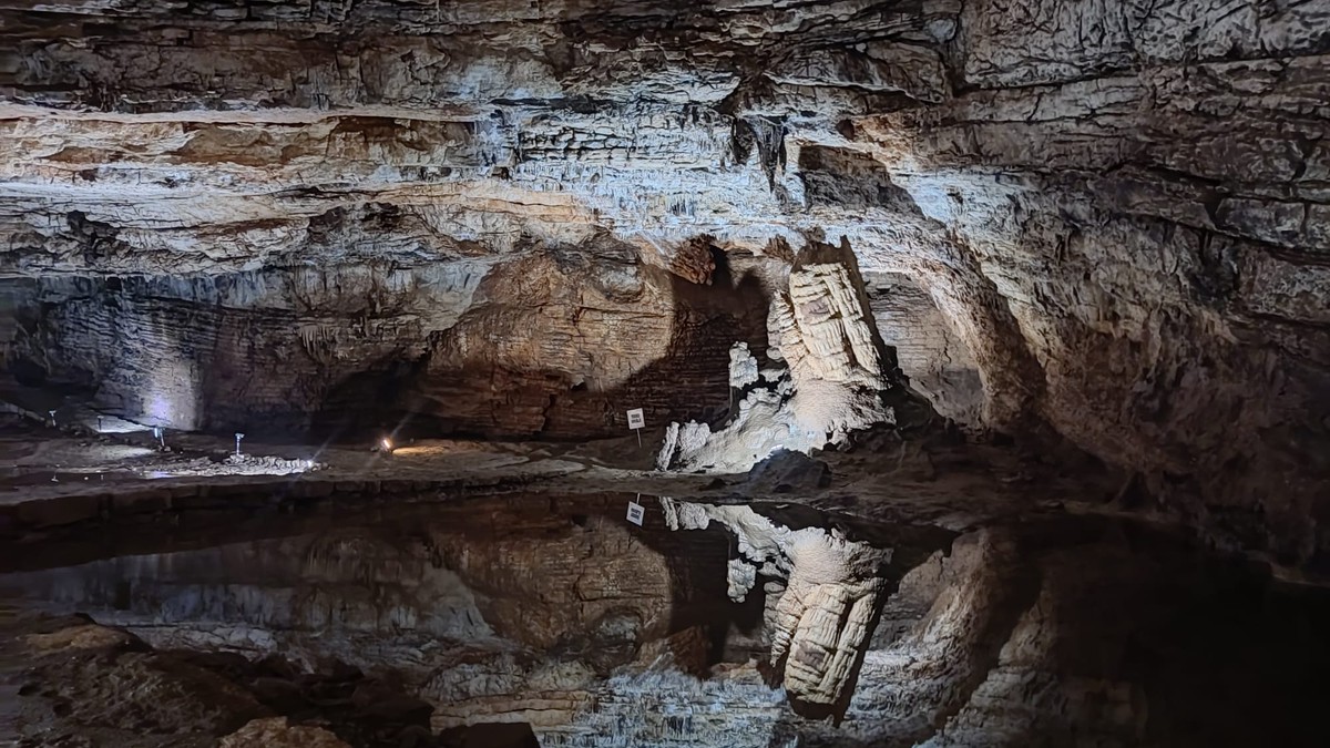 (FOTO, VIDEO) Pećina nadomak Trebinja krije VODU KOJA PODMLAĐUJE, prizore koji deluju kao optička varka, a evo i ko u njoj živi!