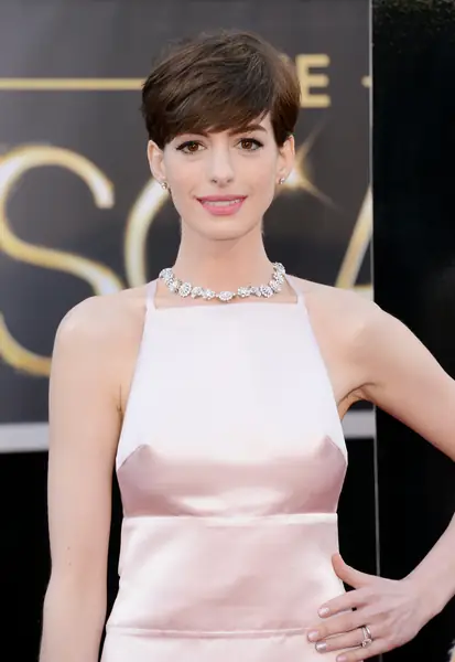 Anne Hathaway / Jason Merritt / GettyImages 