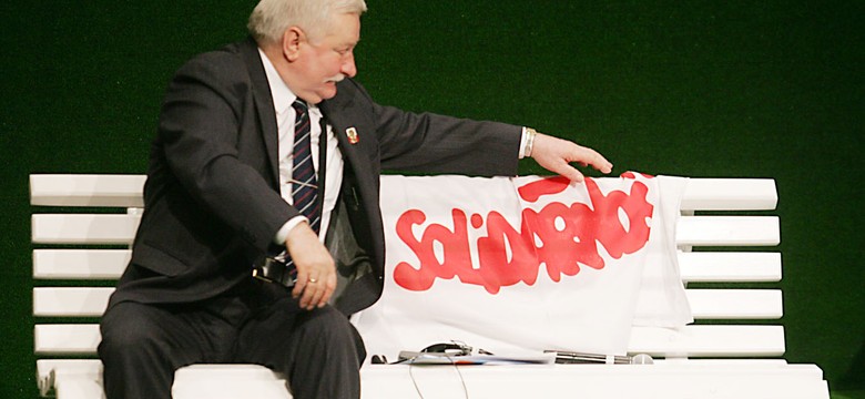Polacy wciąż kochają Wałęsę