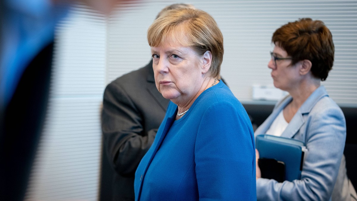 Angela Merkel, Annegret Kramp-Karrenbauer