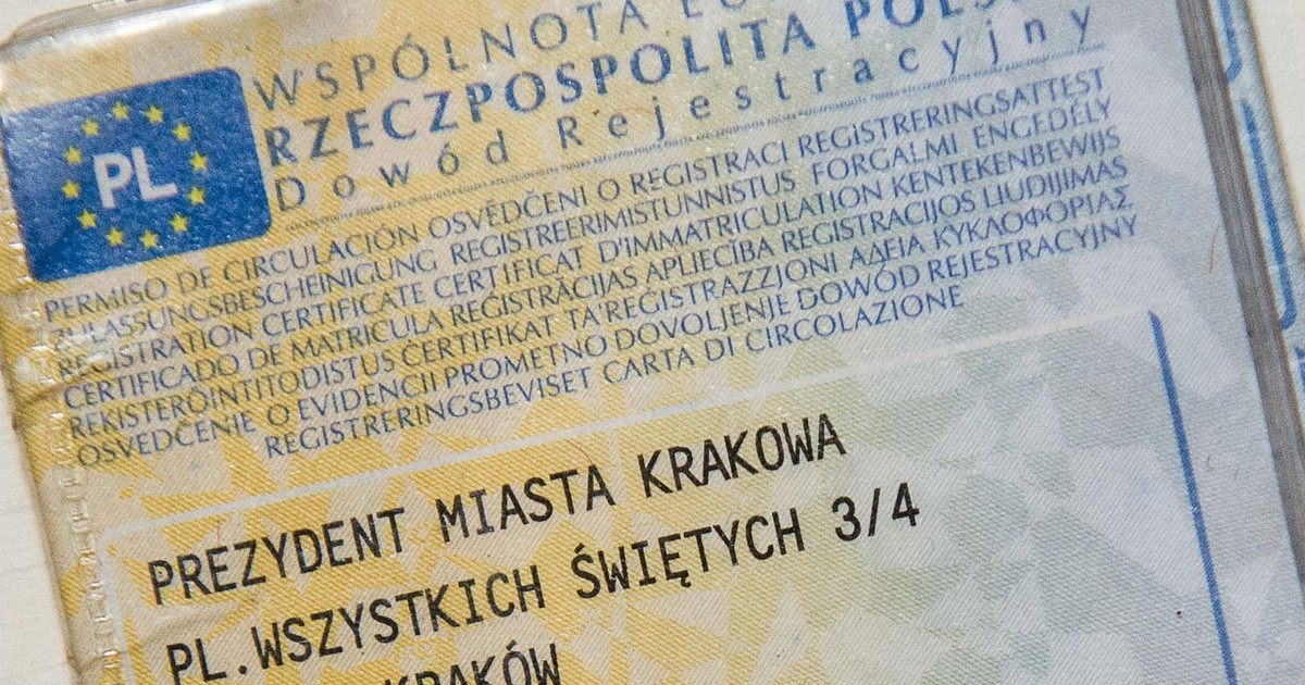 Kierowcy zapłacą więcej. Podwyżki opłat za dowód rejestracyjny i prawo jazdy