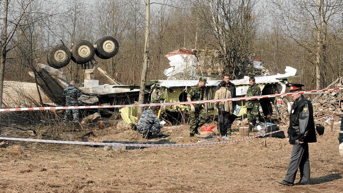 Polska prokuratura nie wie jeszcze, kiedy będzie możliwe przekazanie wraku samolotu Tu-154M, ale już zaczyna logistyczne przygotowania do tej operacji - powiedział w Senacie szef Wojskowej Prokuratury Okręgowej w Warszawie płk Ireneusz Szeląg.