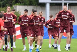 Barcelona wzięła na radar kolejnego Polaka. Dołączy do Lewandowskiego i Szczęsnego?