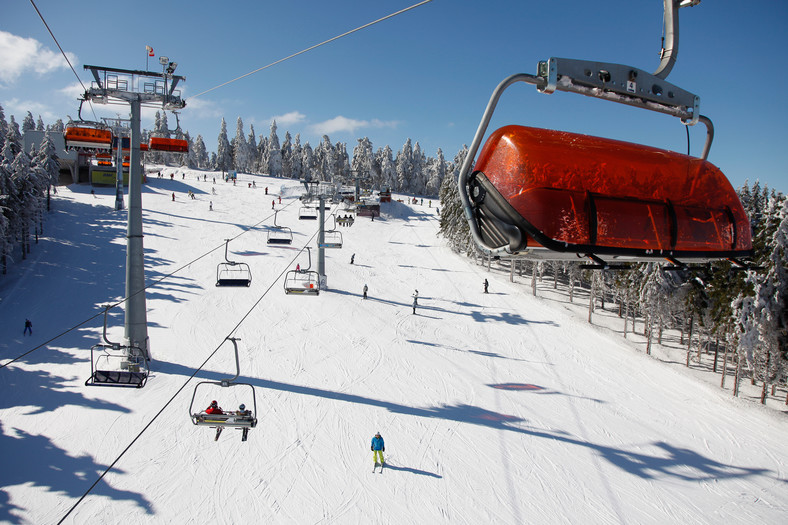 Ski Arena Zieleniec - narty, wyciąg, atrakcje