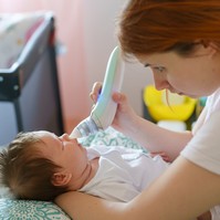 Az orrszívózás miatt állhatott meg a baba légzése? Az orvos válaszol