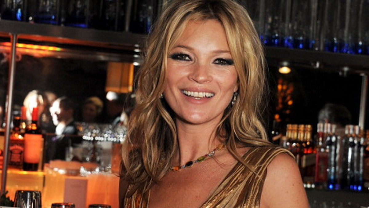 Kto jest modelką wszech czasów? Oczywiście Kate Moss! Okazało się, że 39-letnia Brytyjka potroiła swoje zarobki w ciągu ostatniego roku. W 2012 roku na konto gwiazdy wpłynęło aż 11,72 mln funtów.