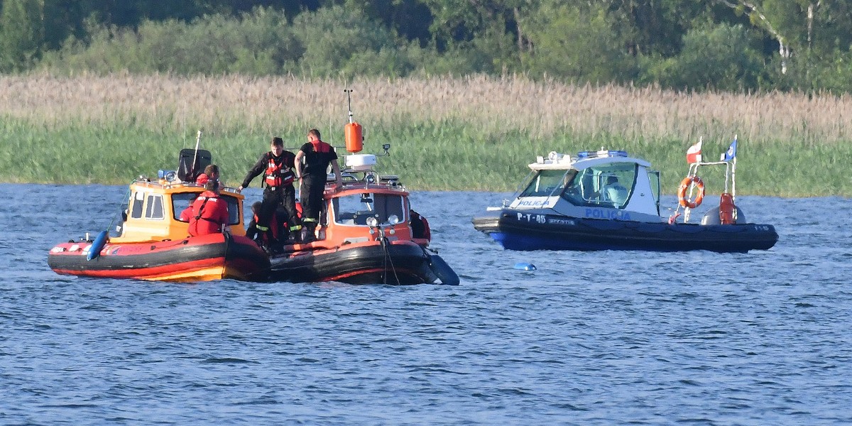 Tragiczny wypadek na jeziorze Tałty. Prokuratura stawia zarzuty. 