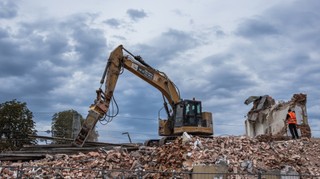 Gminy nie będą się rozliczać z odpadów budowlanych