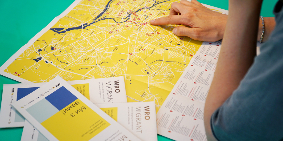 Mapa została wydana po ukraińsku i po polsku - zawiera nie tylko plan miasta, ale również wiele praktycznych wskazówek