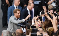 Wielka medialna machina pracuje. Ekspert: Dwór produkuje kolejne towarzyskie wydarzenia