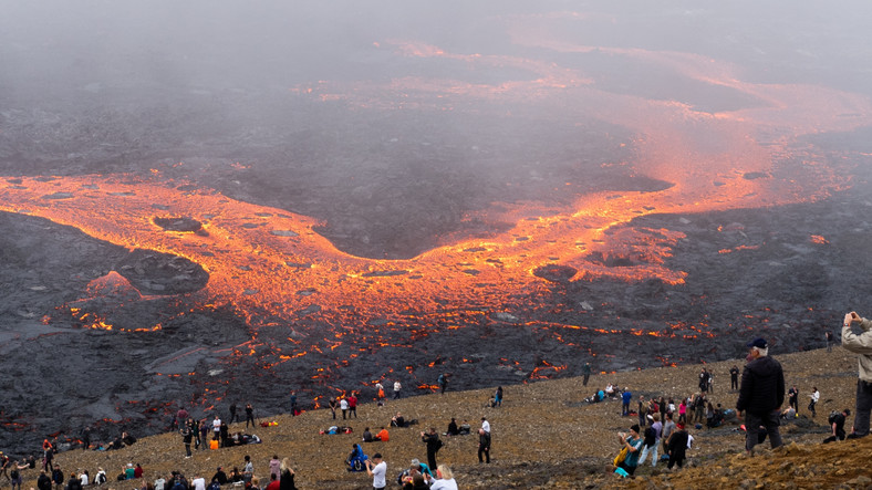 Grindavik, erupcja wulkanu na górze Fagradalsfjall, sierpień 2022 r.