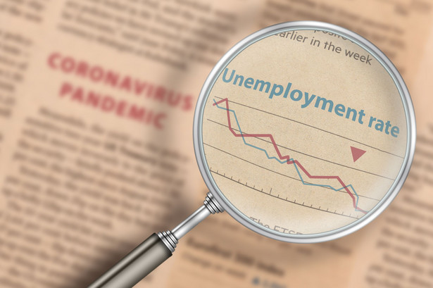 Coraz więcej nowo zarejestrowanych bezrobotnych. W sierpniu ich liczba wyniosła 103,3 tys. [DANE GUS]