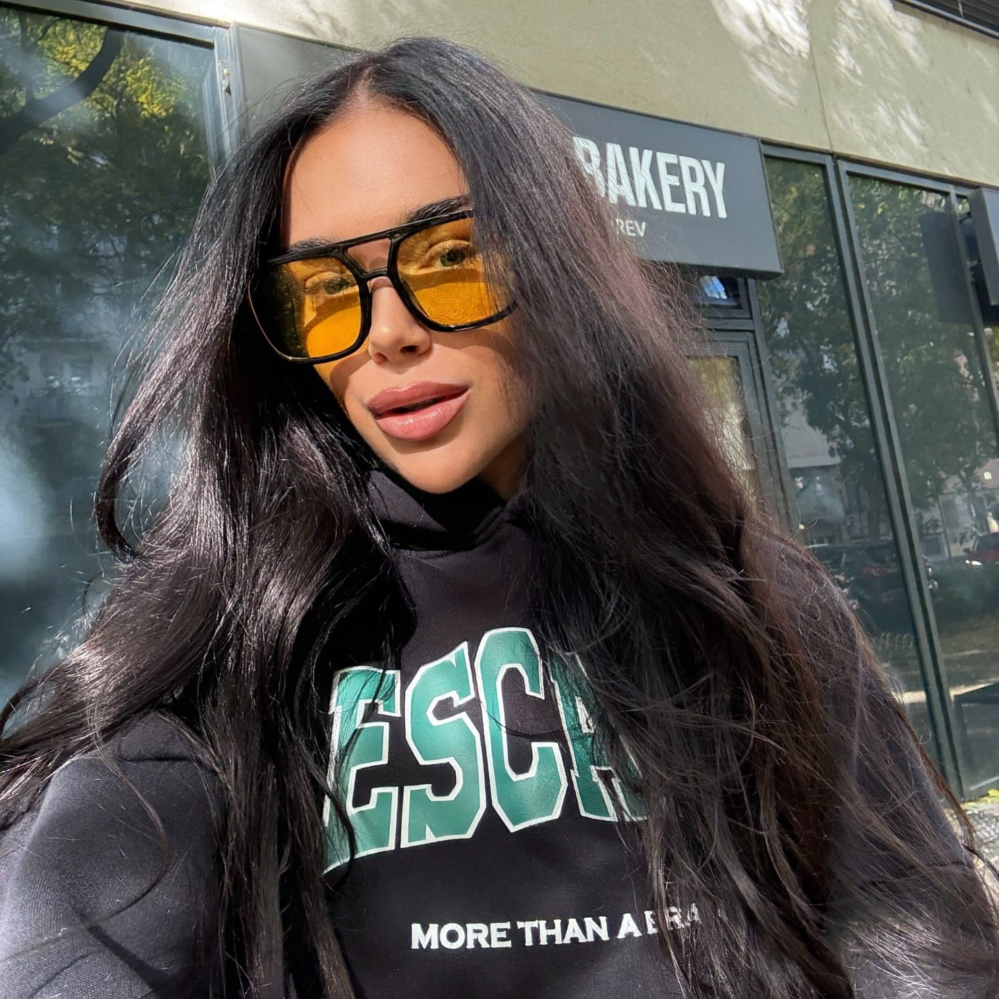 Mercedes alias Mersi z reality šou Ruža pre nevestu.