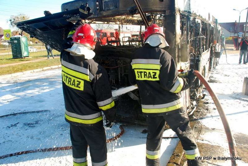 Pożar aubobusu w Białymstoku