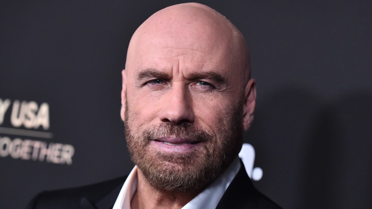 John Travolta kitüntette Harry herceget és Diana hercegnővel poénkodott