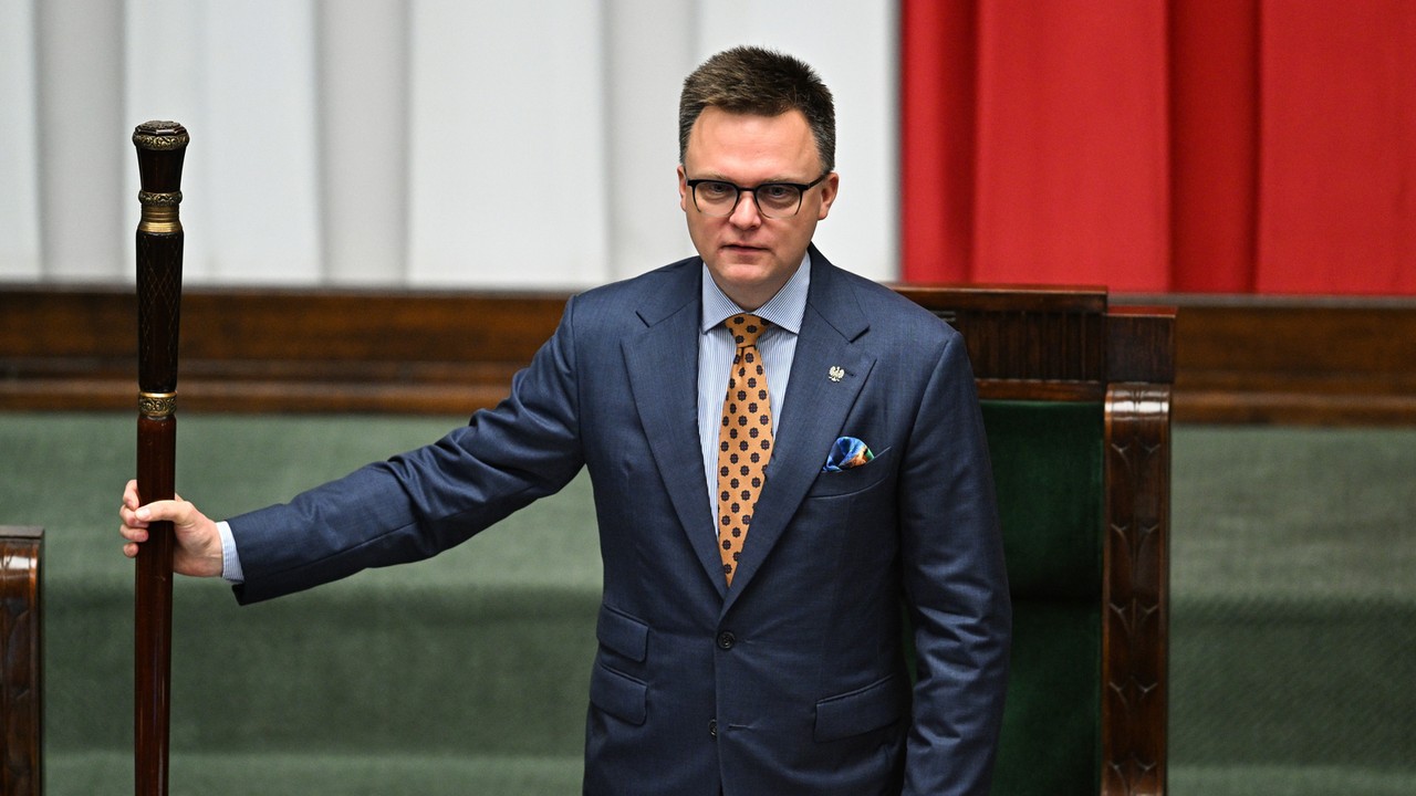 Spotkanie Szymona Hołowni z politykami PiS. Wiemy, co sądzą Polacy [SONDAŻ]