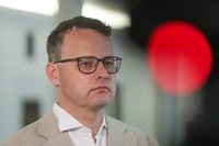 Tajemnicza szkoła w Waszyngtonie. To tam miał wylądować Romanowski